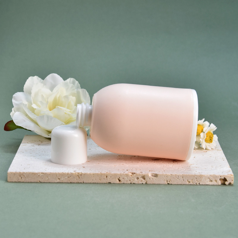 Plastic lotion empty bottle